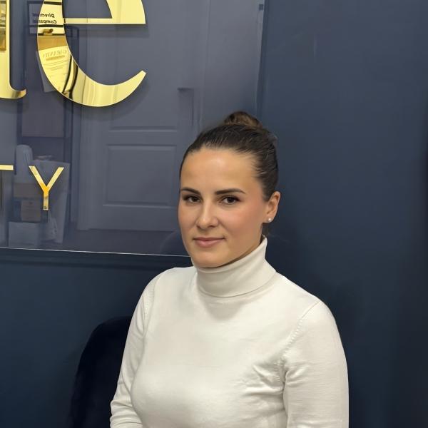 elite realty Anastasia Berghie