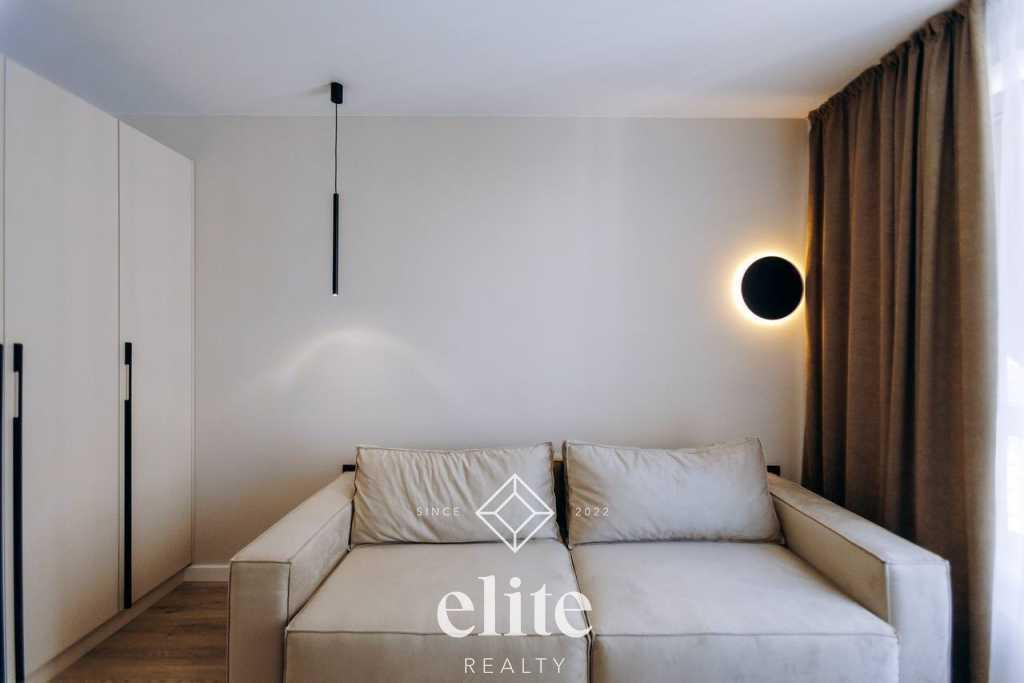 elite realty image