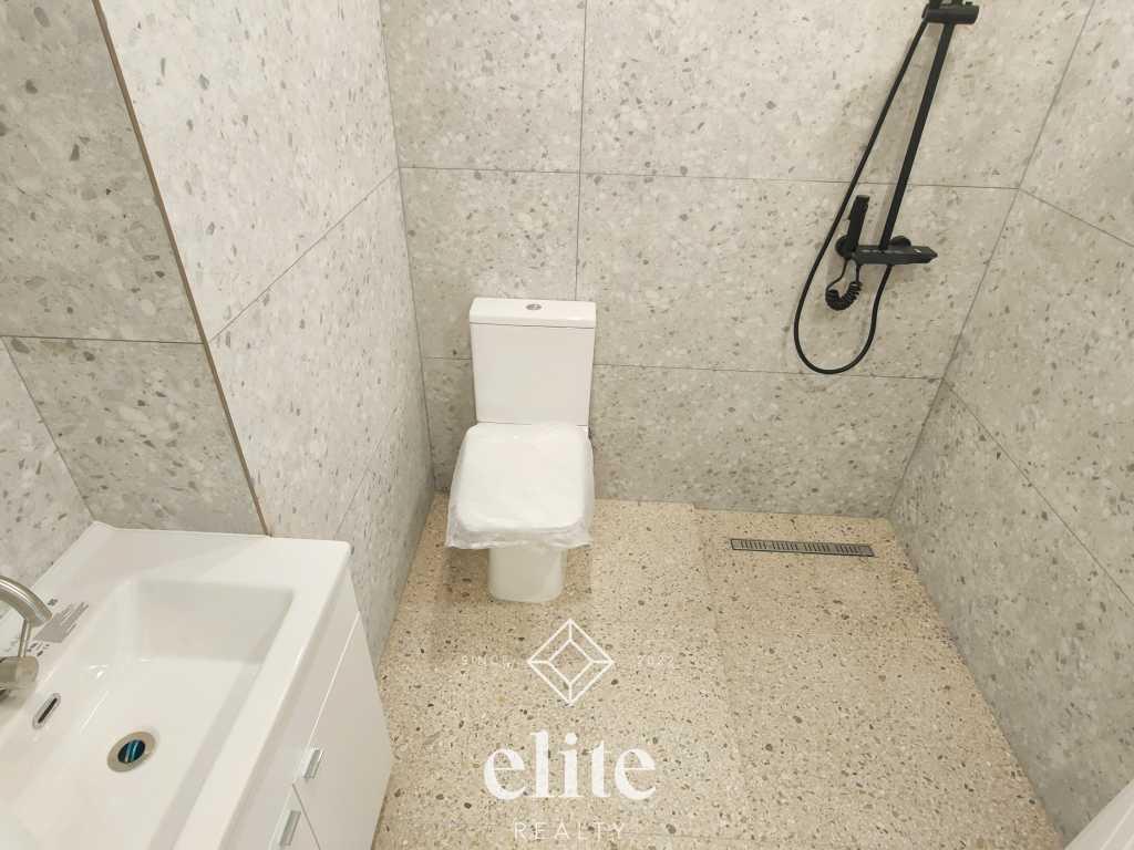 elite realty image