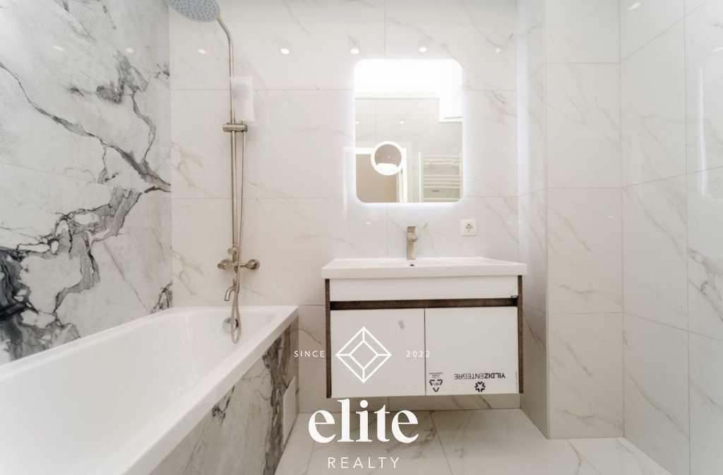 elite realty image