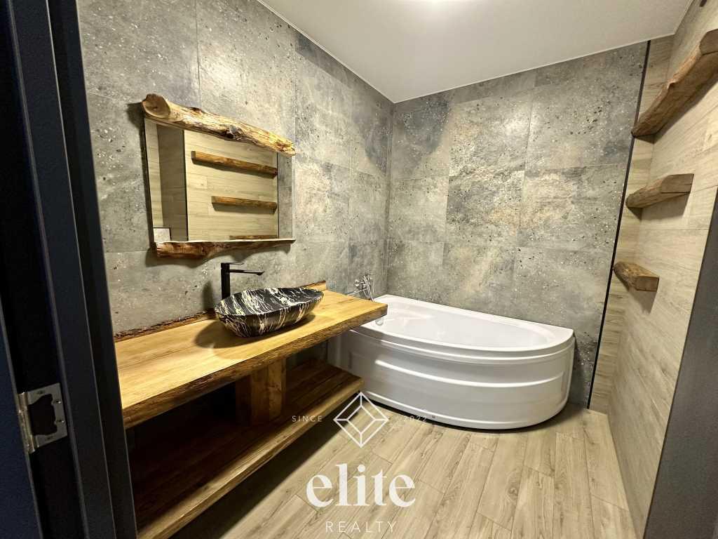 elite realty image