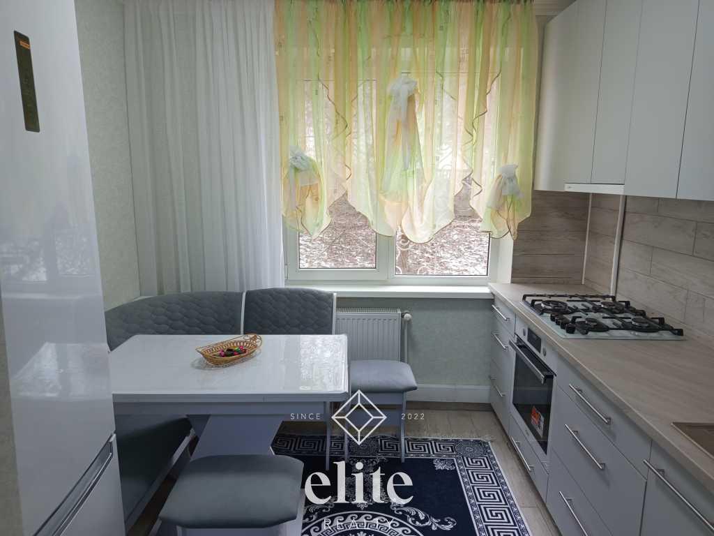 elite realty image