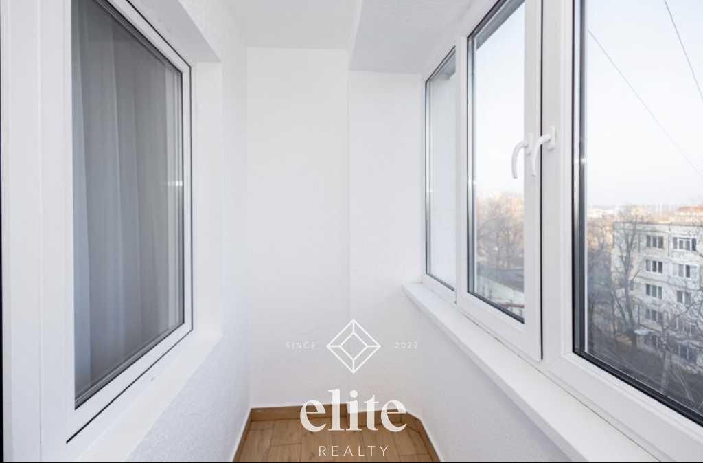 elite realty image