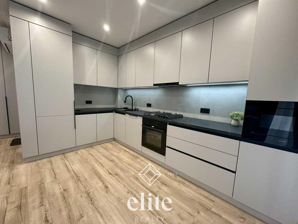 elite realty image