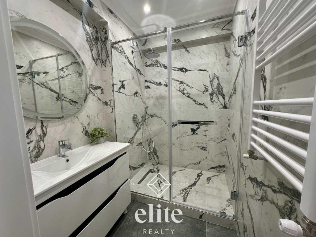elite realty image
