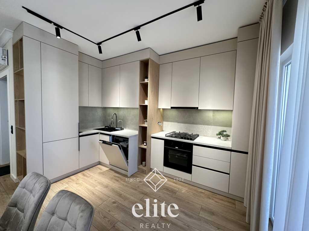 elite realty image