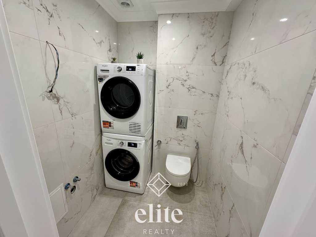 elite realty image