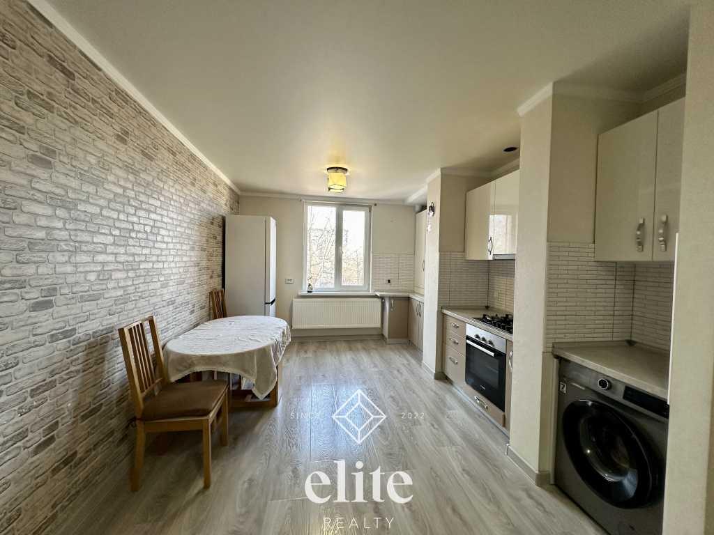elite realty image