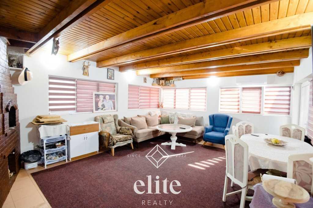 elite realty image