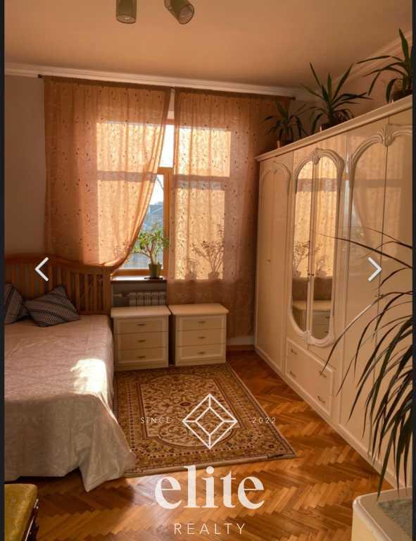 elite realty image