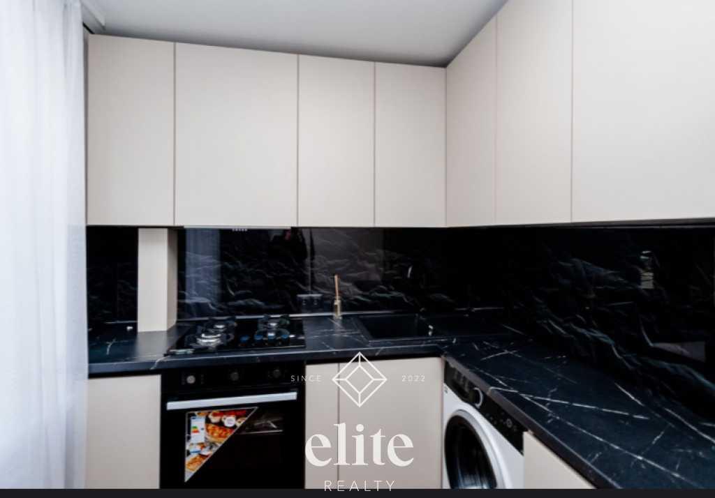 elite realty image