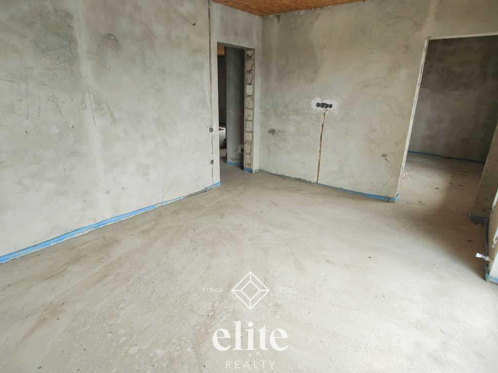 elite realty image