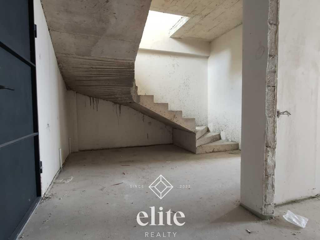 elite realty image