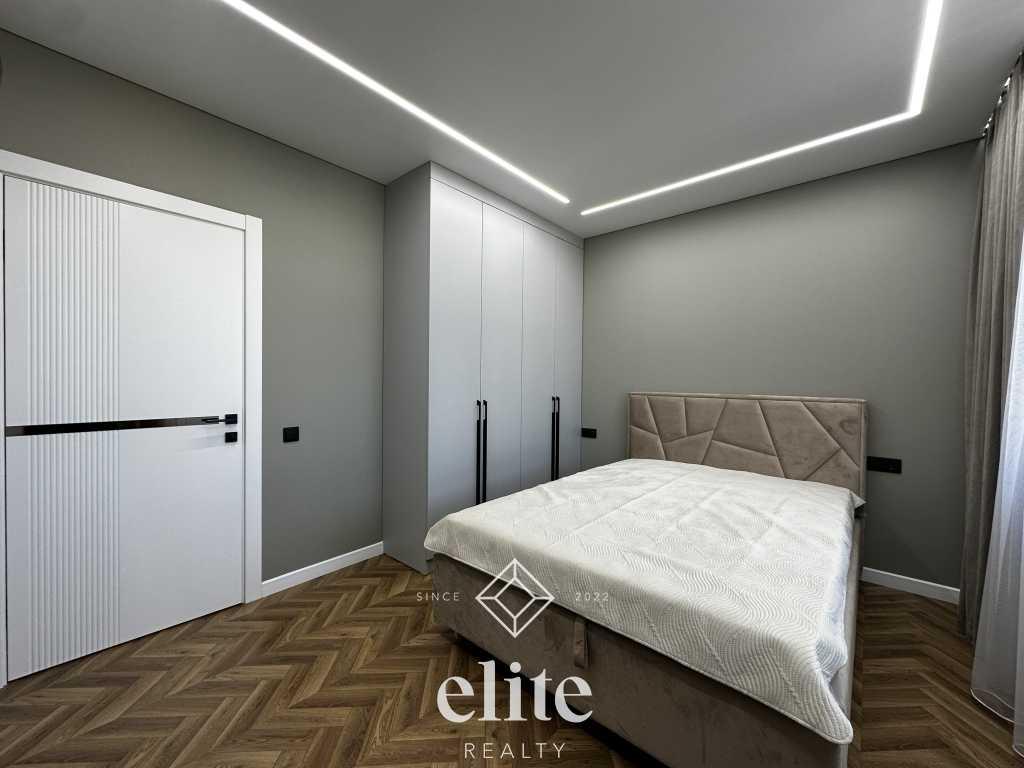 elite realty image