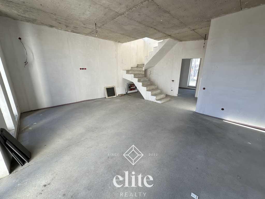 elite realty image
