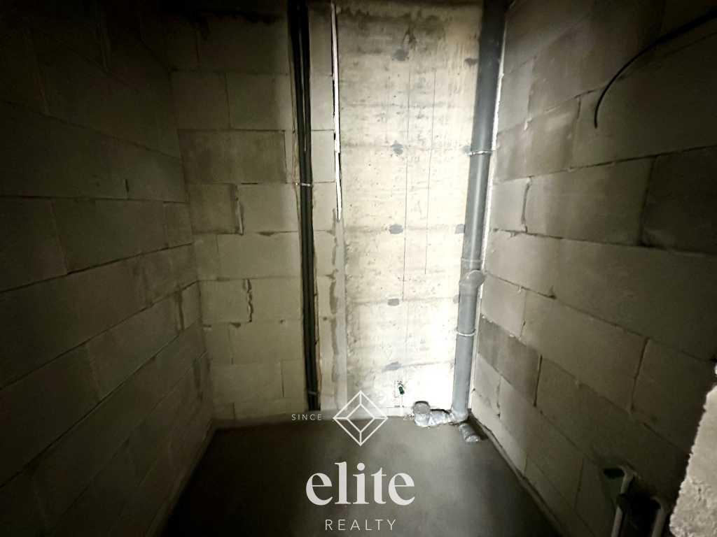 elite realty image