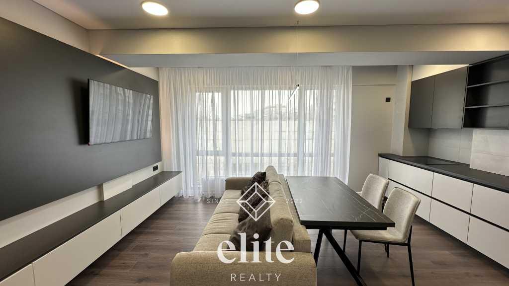elite realty image