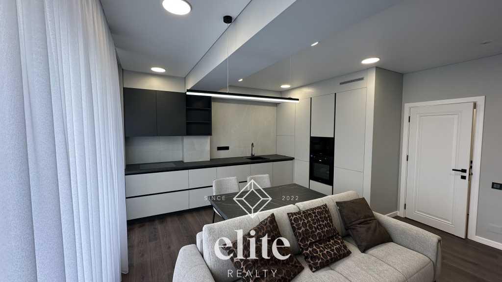 elite realty image