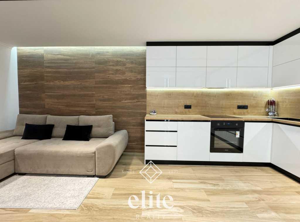 elite realty image