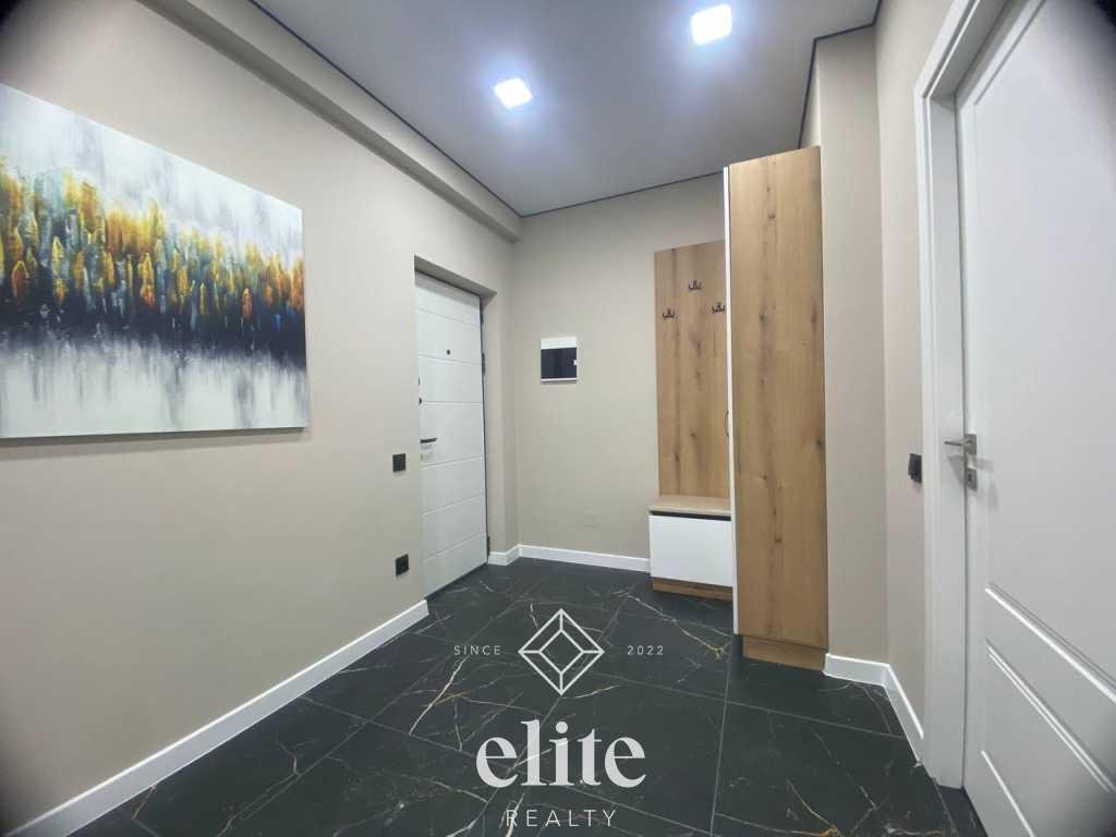elite realty image