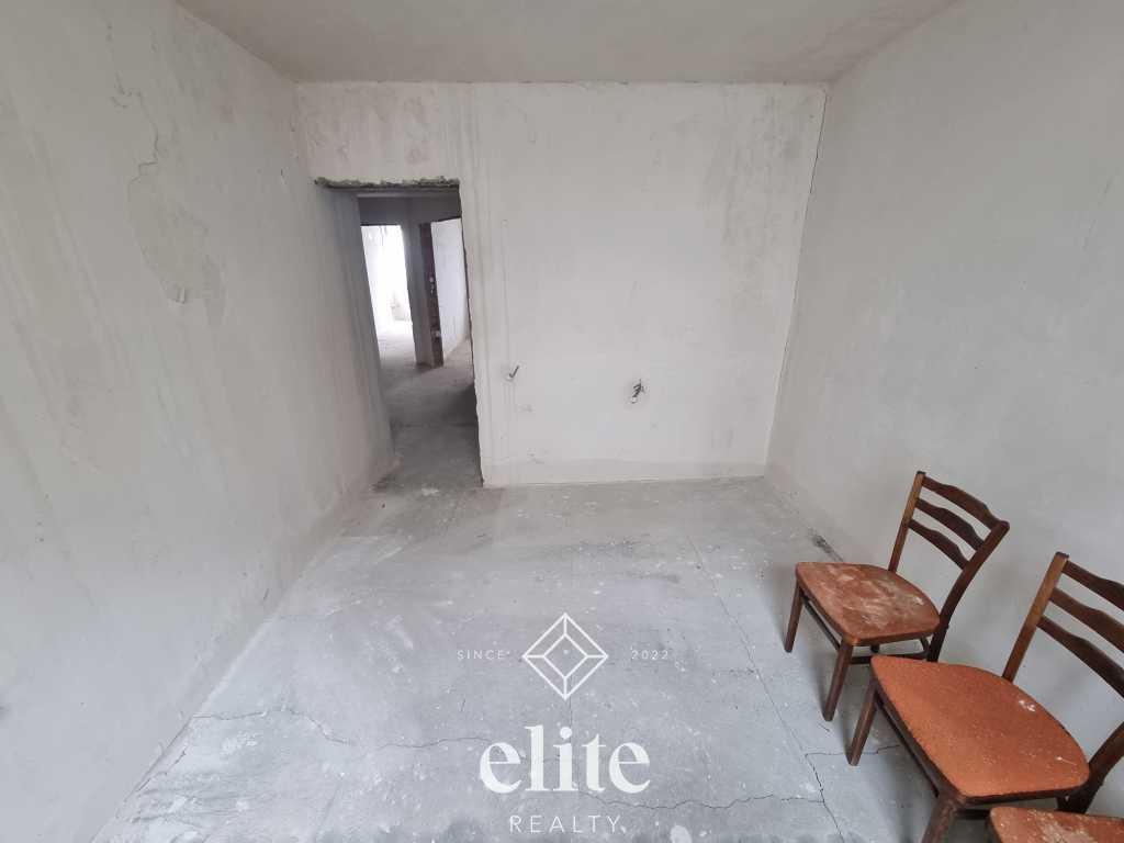 elite realty image