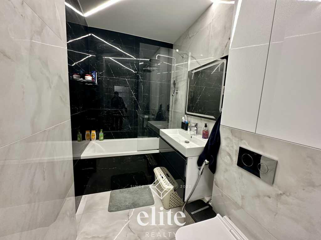 elite realty image