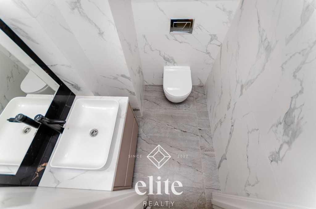 elite realty image