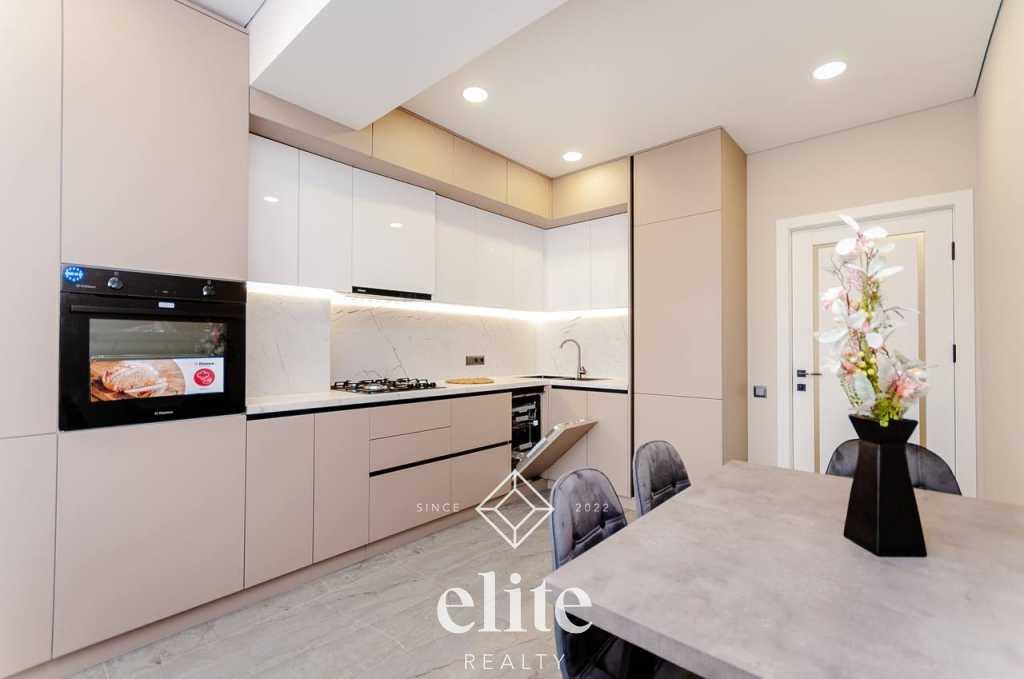 elite realty image