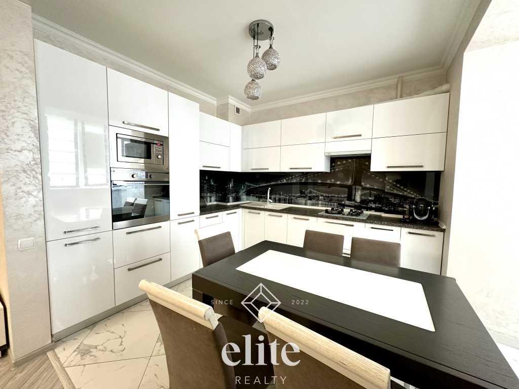 elite realty image