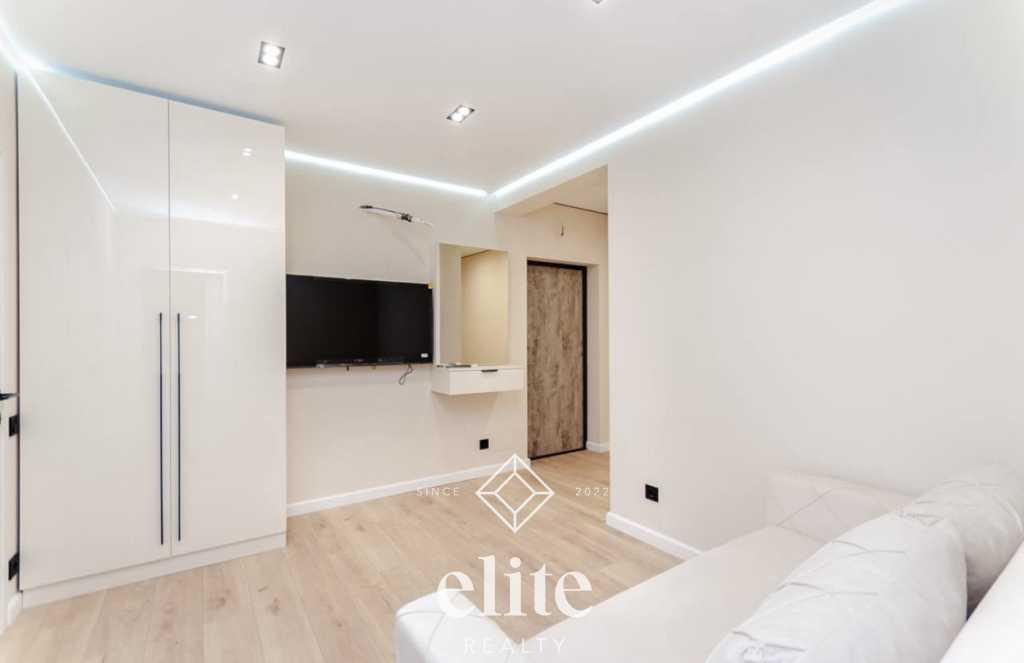elite realty image
