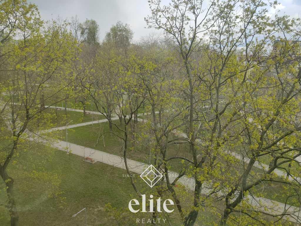 elite realty image