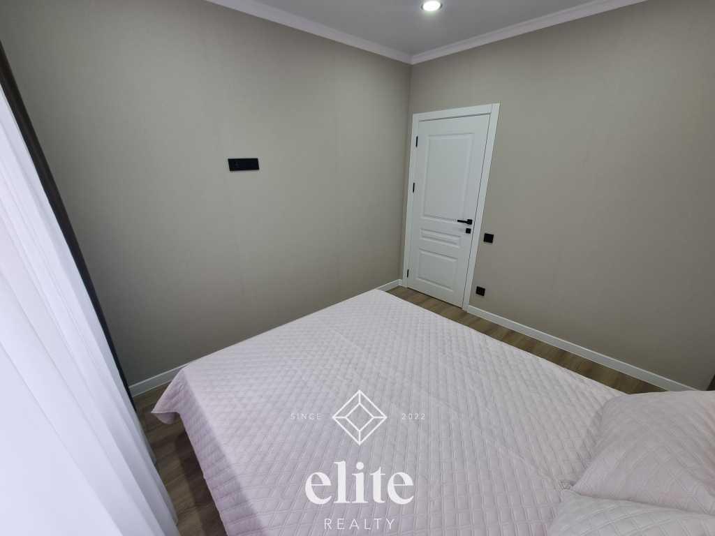 elite realty image