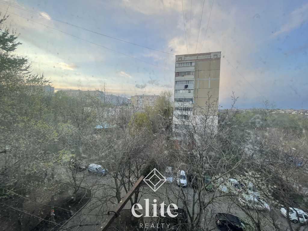 elite realty image