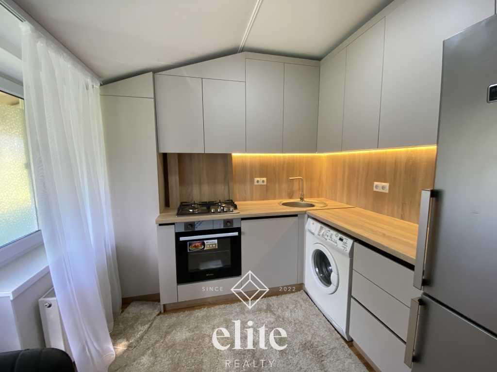 elite realty image