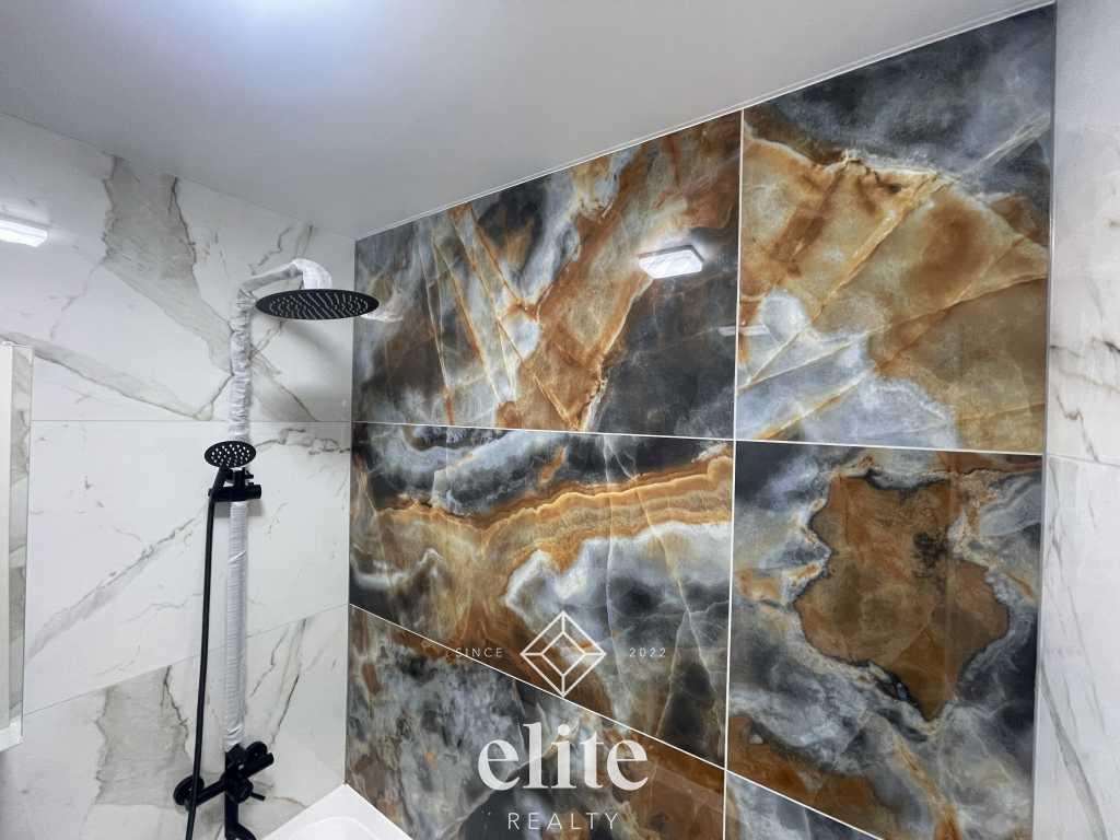 elite realty image