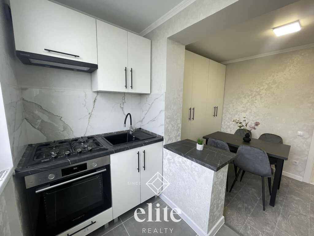 elite realty image
