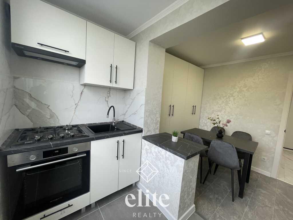elite realty image