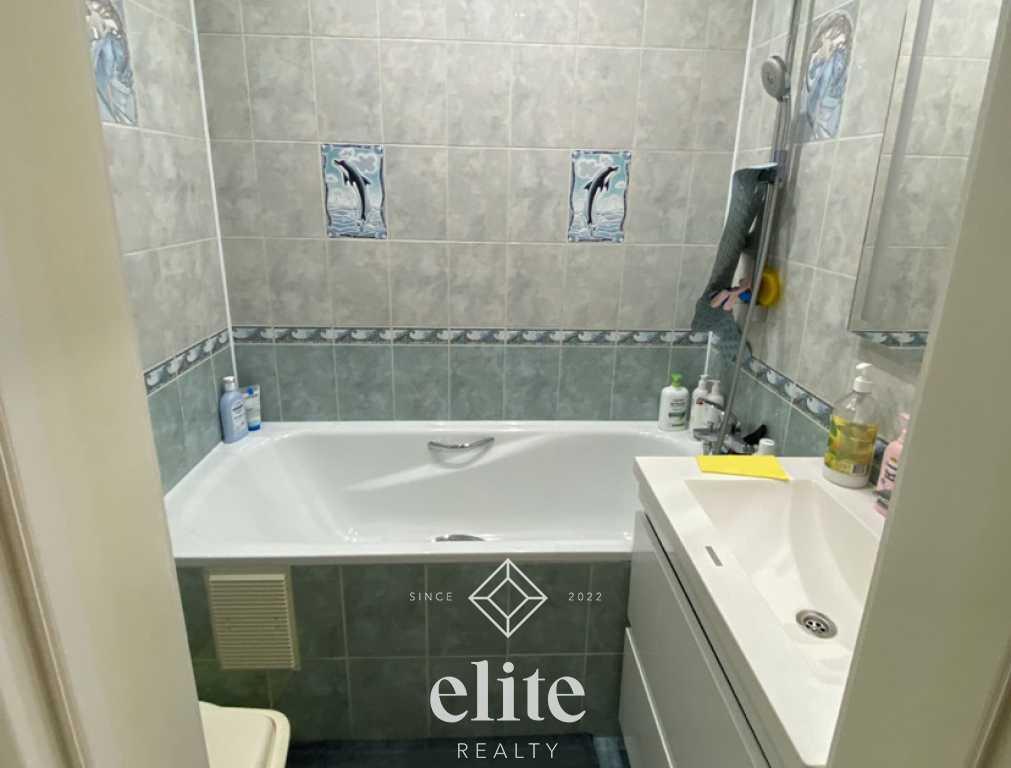 elite realty image