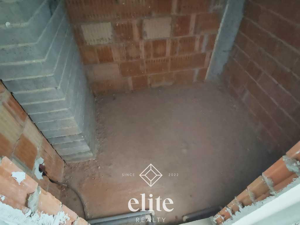 elite realty image