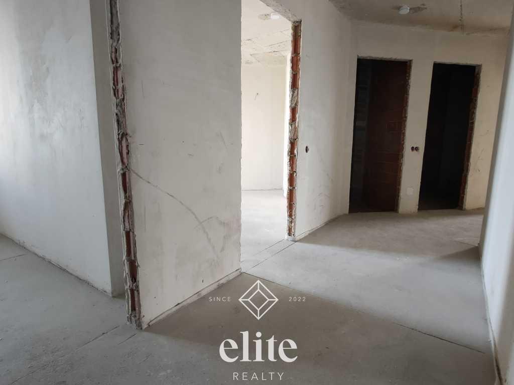 elite realty image