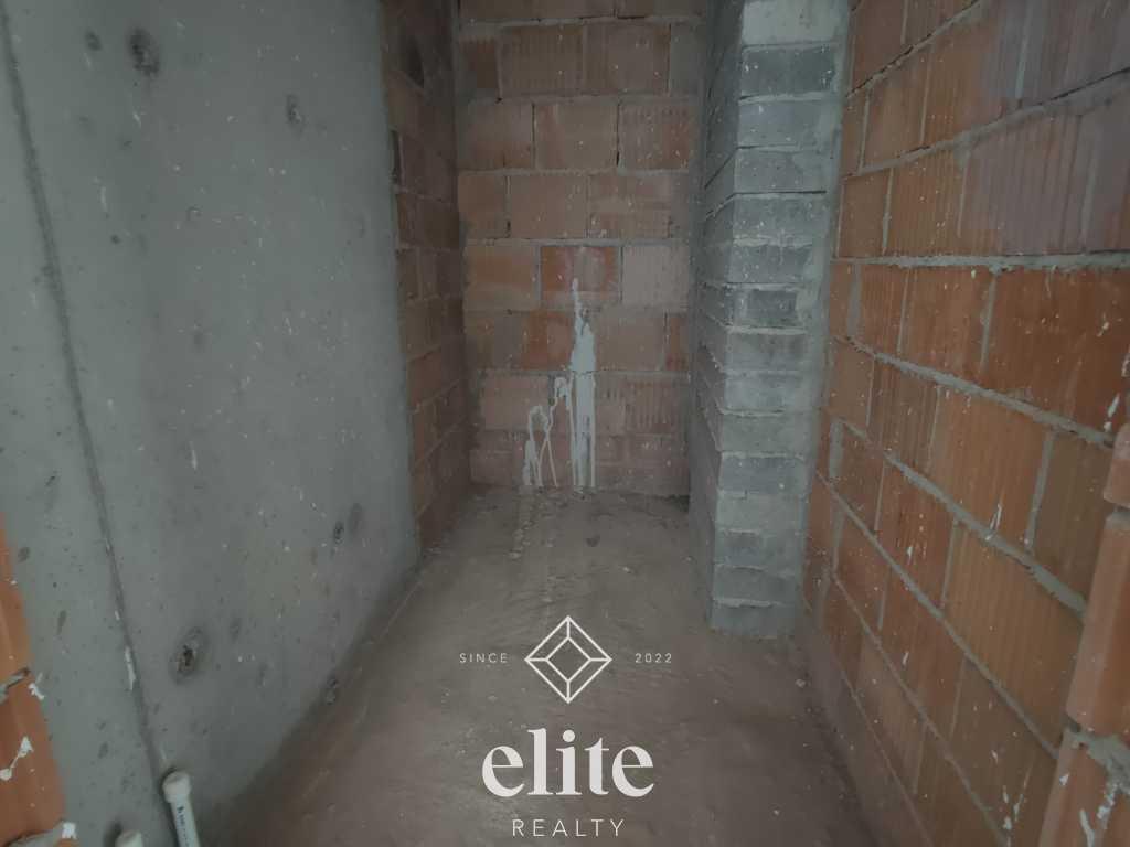 elite realty image