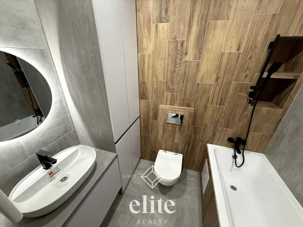 elite realty image