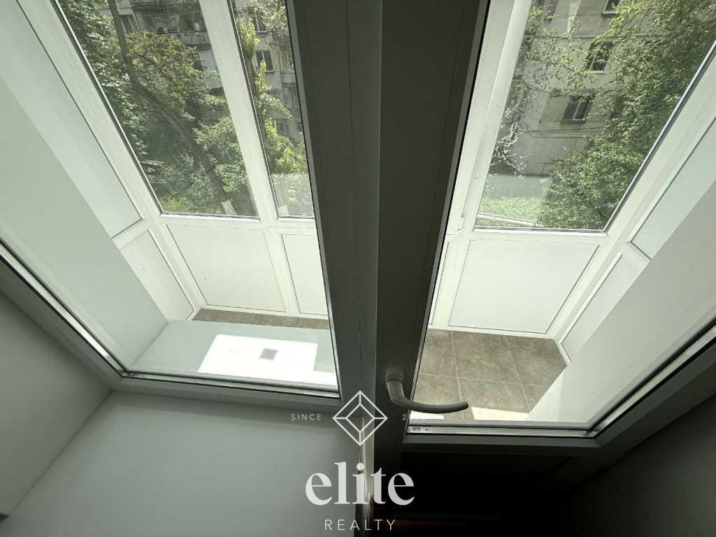 elite realty image