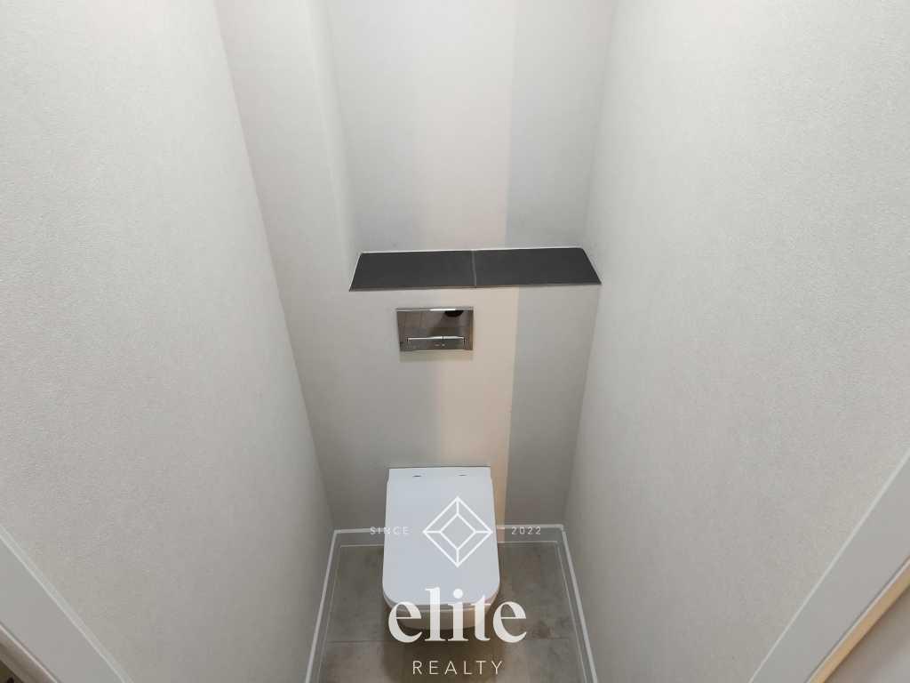 elite realty image