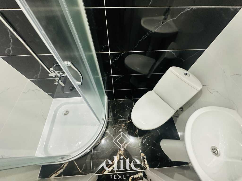 elite realty image