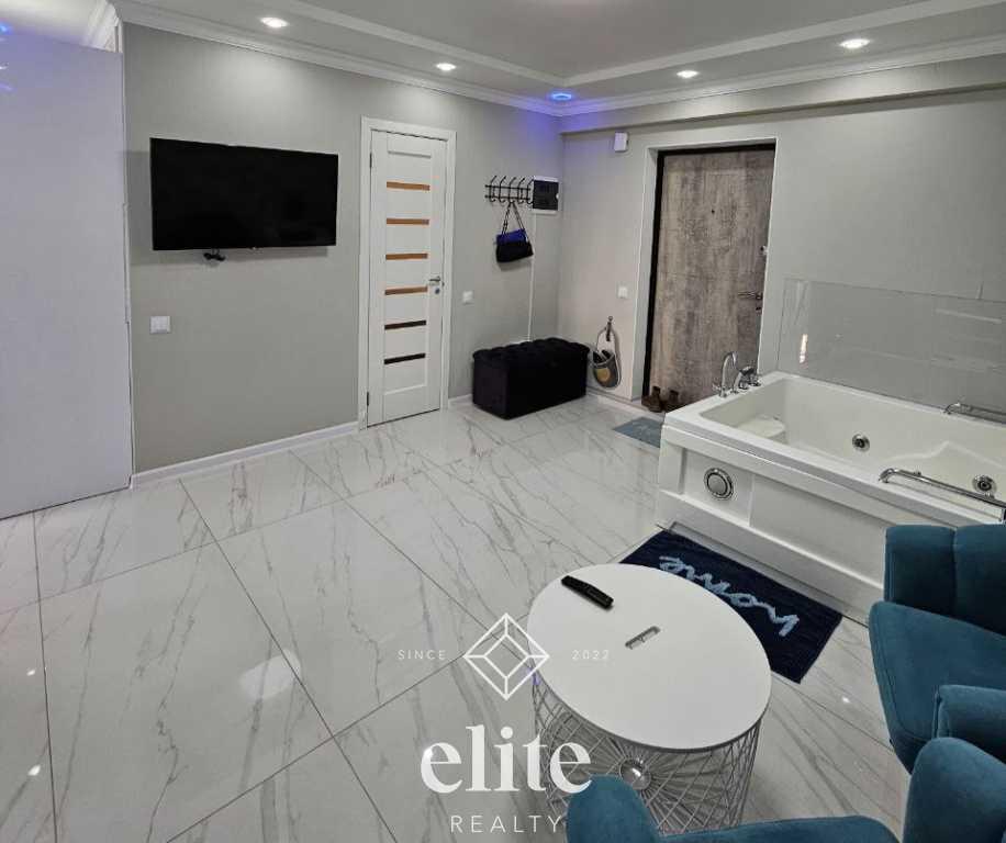 elite realty image