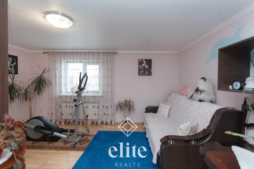 elite realty image