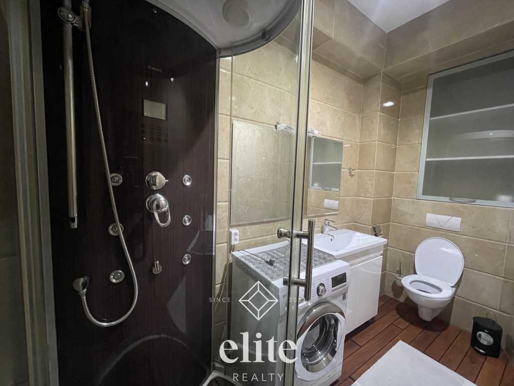 elite realty image