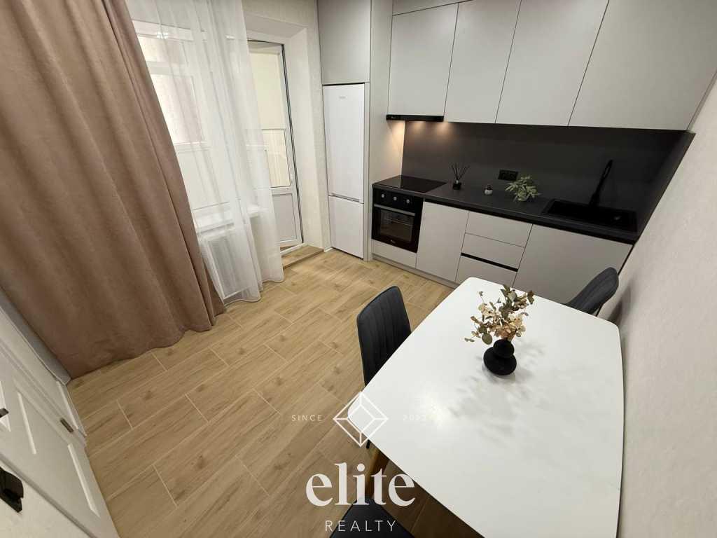 elite realty image