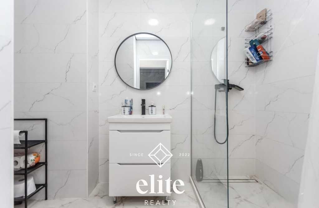 elite realty image